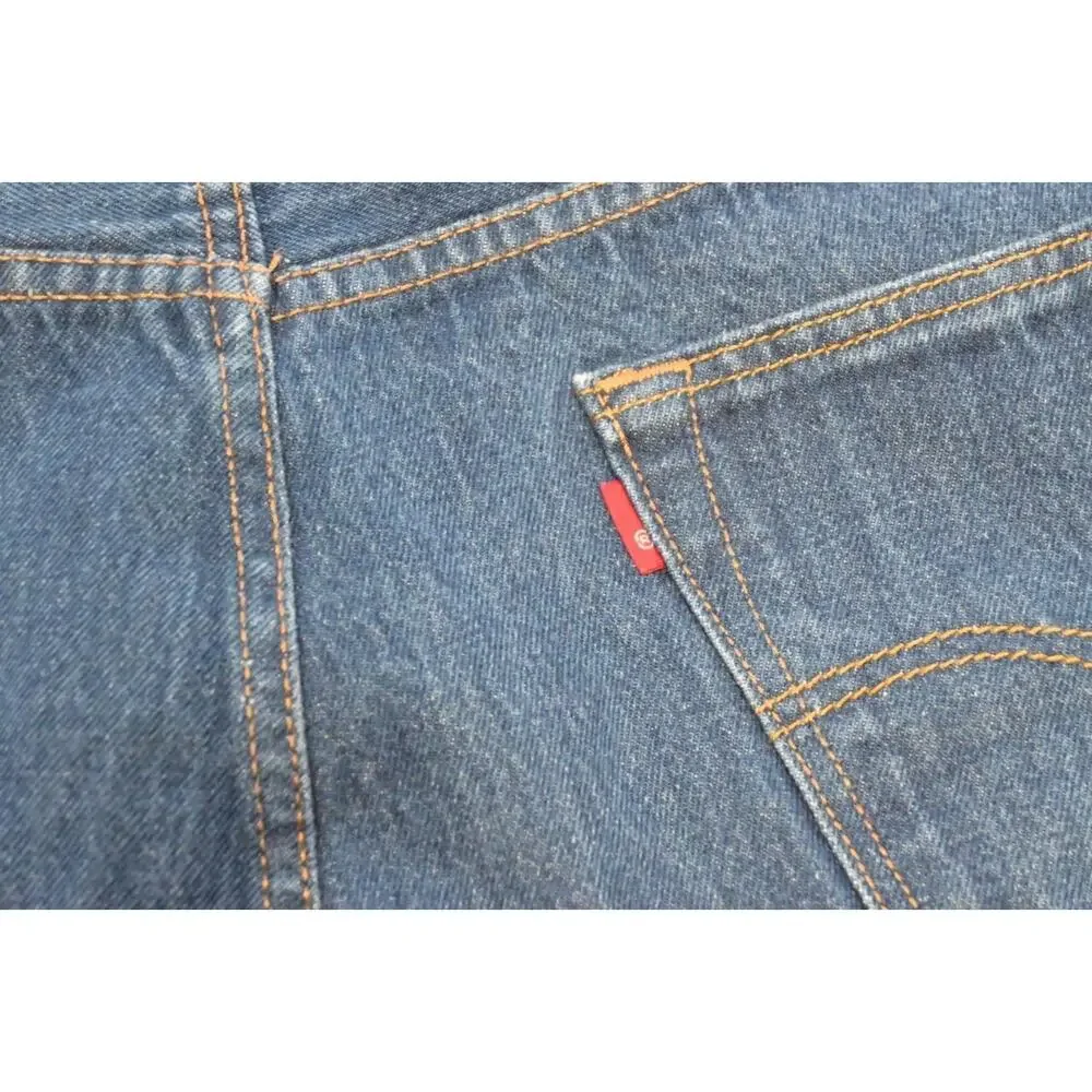 Levis color blue